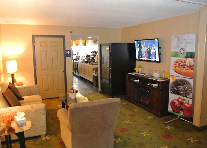Quality Inn & Suites Mayo Clinic Area