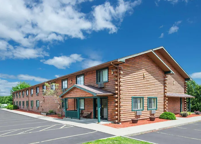 Super 8 By Wyndham Ticonderoga