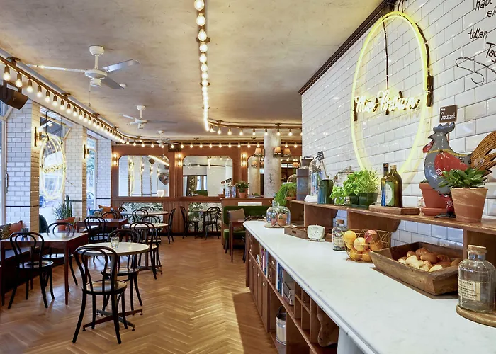 Max Brown Midtown, Part Of Sircle Collection