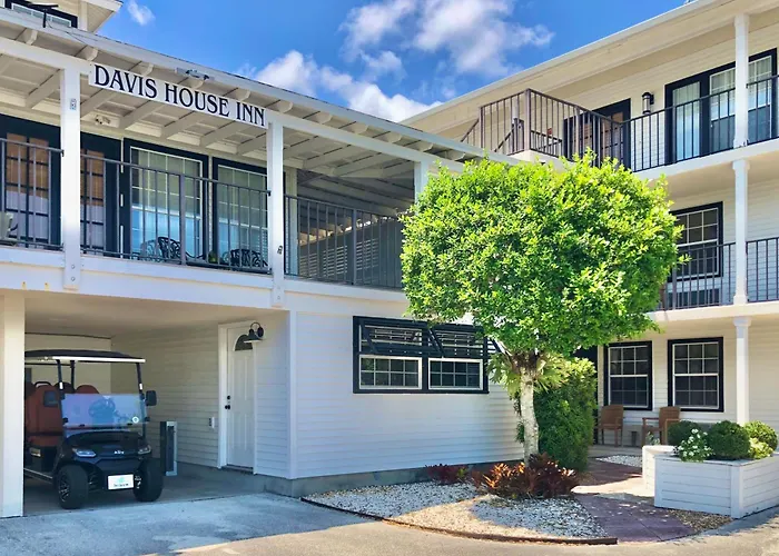 Davis House Inn