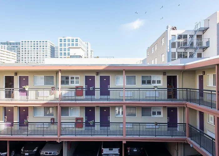 Soma Park Inn