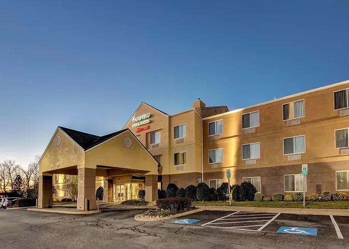 Fairfield Inn And Suites By Marriott Potomac Mills