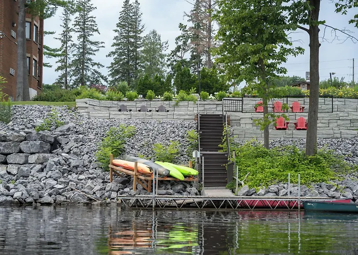 Ramada By Wyndham Ottawa On The Rideau