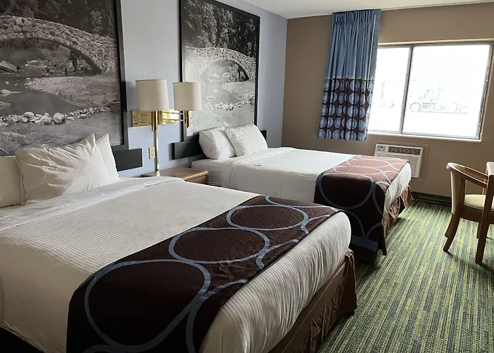 Boarders Inn & Suites By Cobblestone Hotels Waterloo Cedar Falls