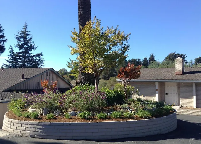 Inn At Pasatiempo