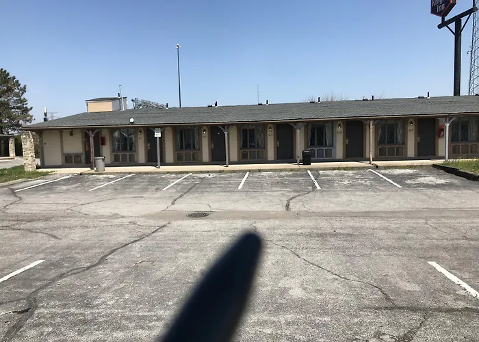 Exceed Inn Indianapolis Airport South