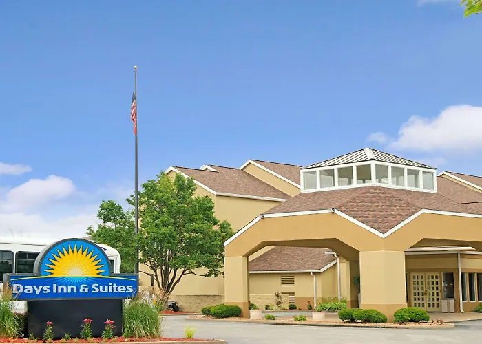Days Inn By Wyndham St. Louis/Westport Mo