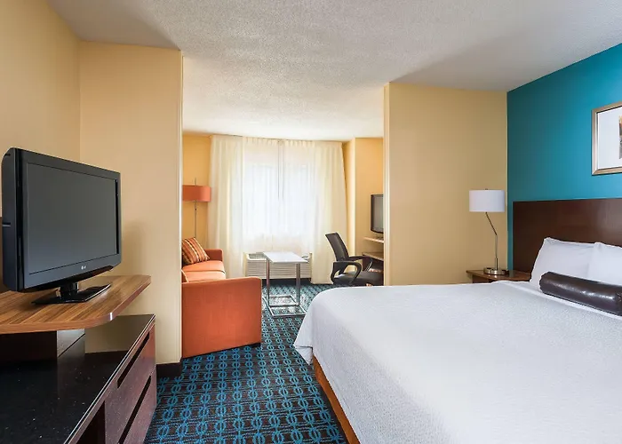 Fairfield By Marriott Inn & Suites Grand Rapids Airport