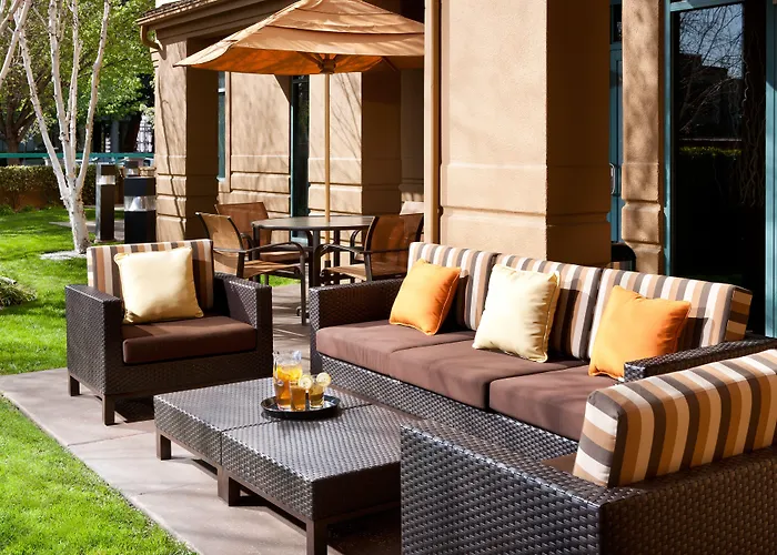 Sonesta Select Pleasant Hill