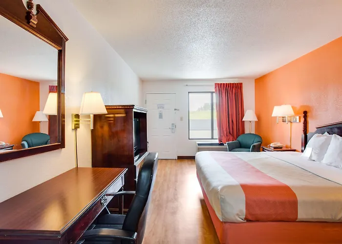 Motel 6-White House, Tn