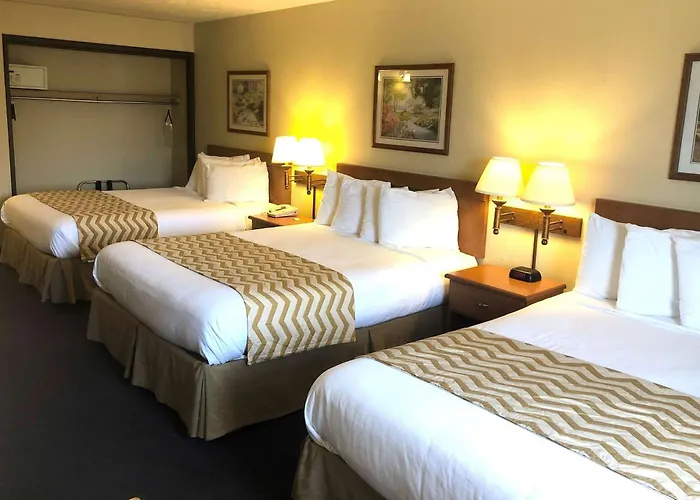 Travelodge By Wyndham Grand Island