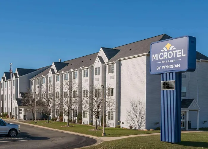 Microtel Inn & Suites By Wyndham North Mayo Clinic