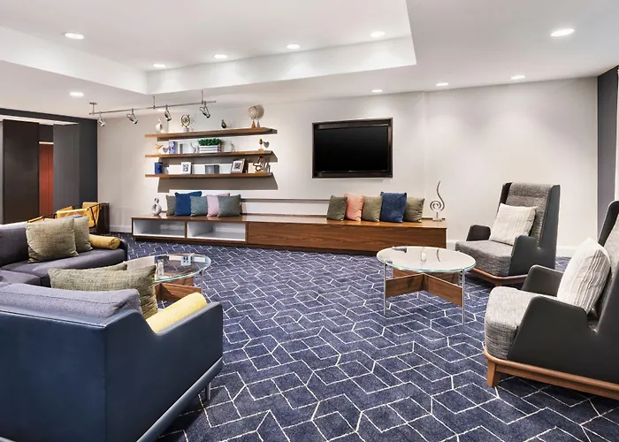Courtyard By Marriott Burlington