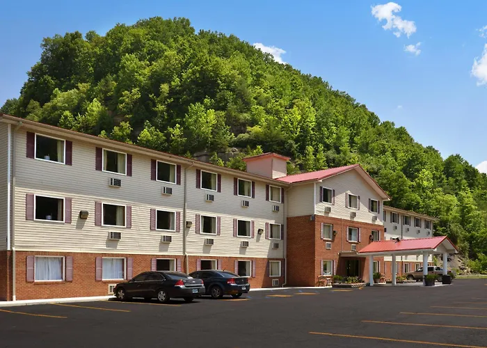 Super 8 By Wyndham Prestonsburg