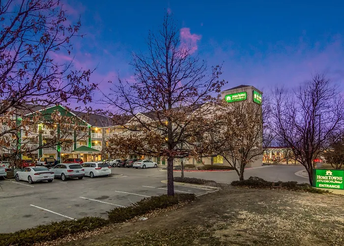 Hometowne Studios By Red Roof Denver - Airport/
