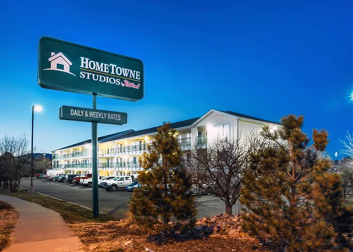 Hometowne Studios By Red Roof Colorado Springs - Airport