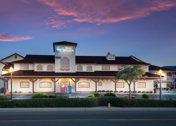 Best Western Corona Hotel & Suites