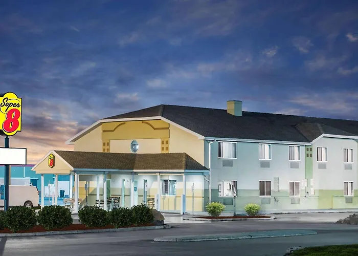 Super 8 By Wyndham Clearfield