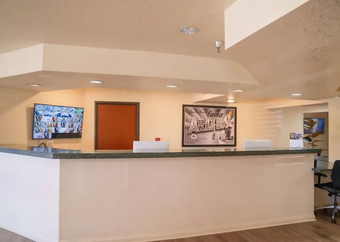 Super 8 By Wyndham Yuma