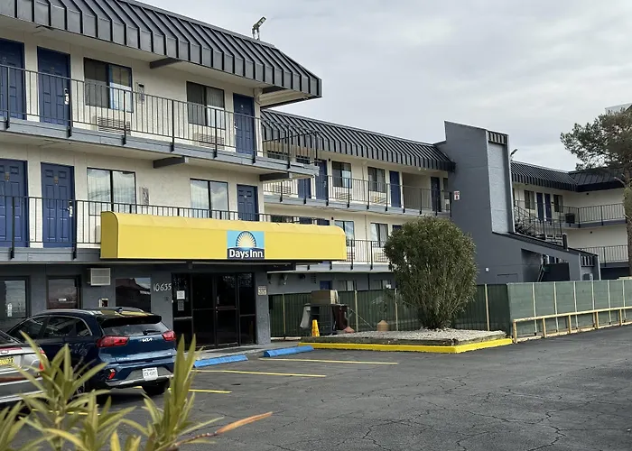 Days Inn By Wyndham El Paso Airport East