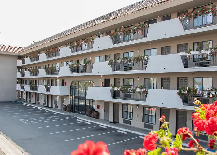 Ramada By Wyndham