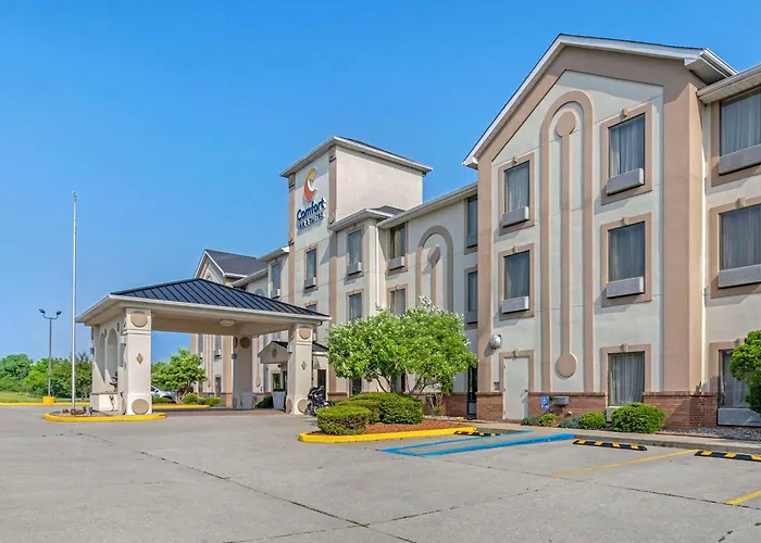 Comfort Inn & Suites - Louisville Area