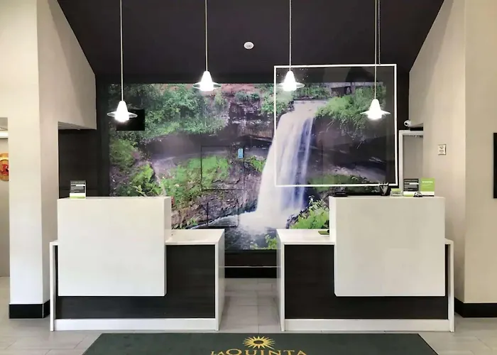 La Quinta By Wyndham Minneapolis Northwest