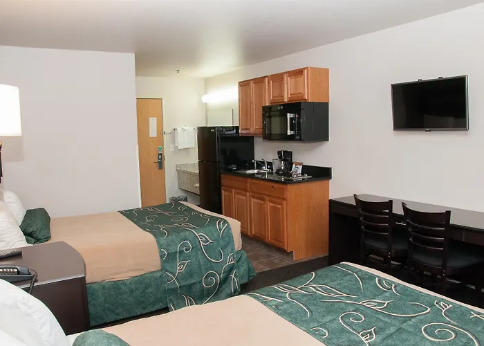 Baymont By Wyndham Elko Hotel