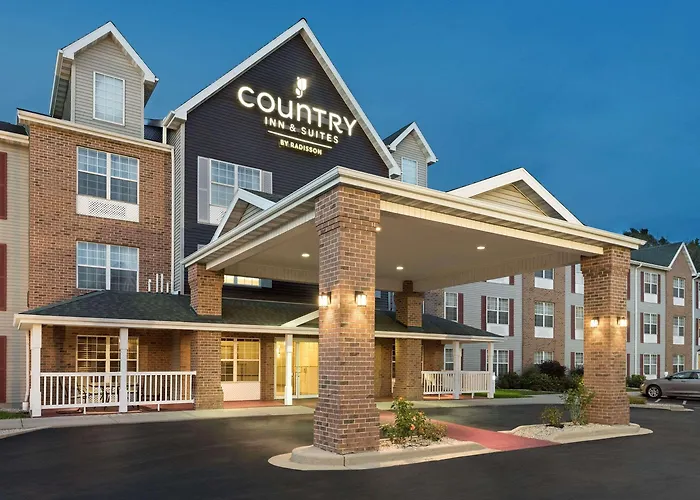 Country Inn & Suites By Radisson, Airport, Wi