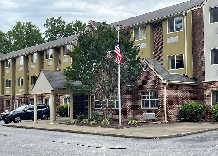 Microtel Inn & Suites Newport News