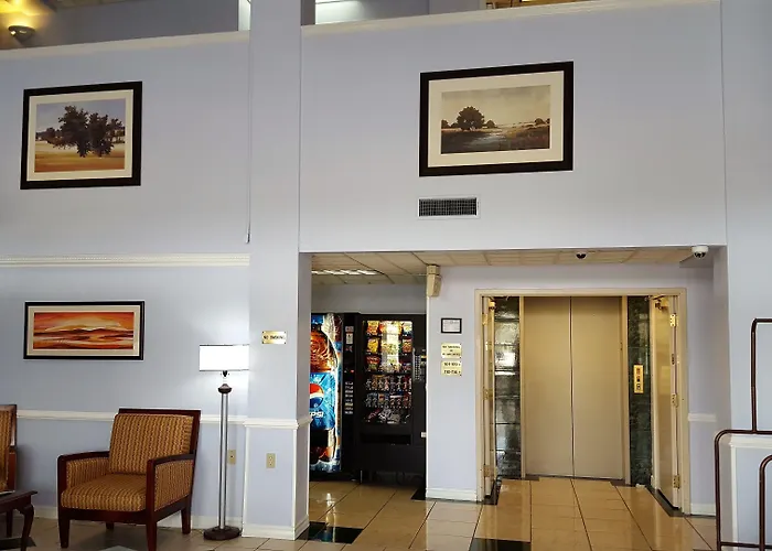 Americas - El Paso Airport / Medical Center
