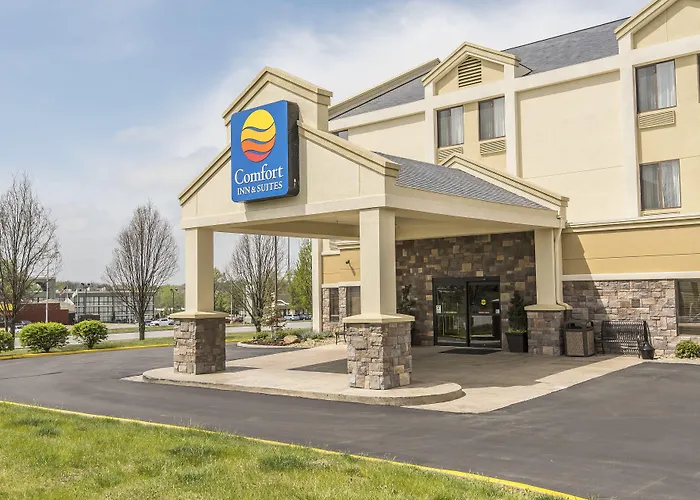 Comfort Inn & Suites Kansas City - Northeast