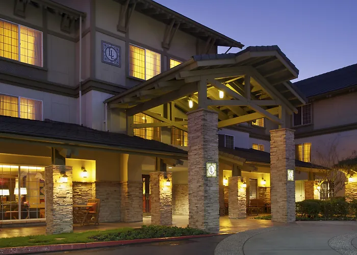 Larkspur Landing Extended Stay Suites
