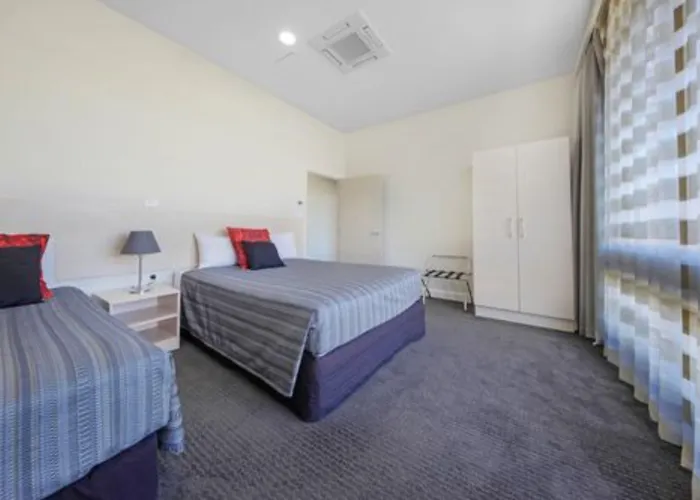 Belconnen Way Hotel & Serviced Apartments Canberra