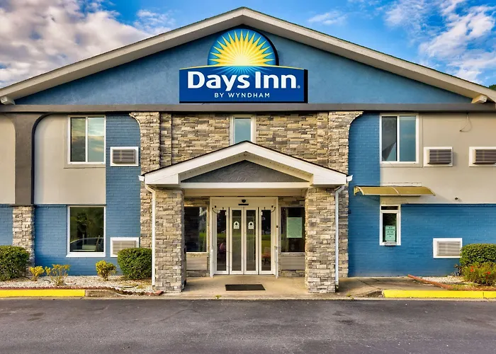 Days Inn By Wyndham Savannah Gateway I-95