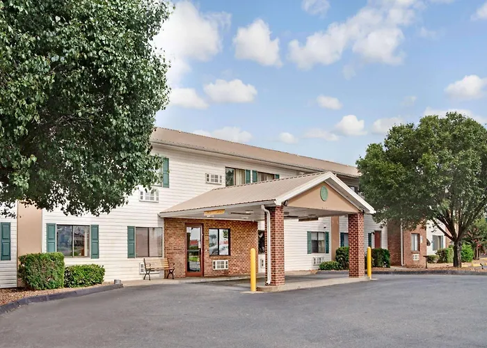 Super 8 By Wyndham