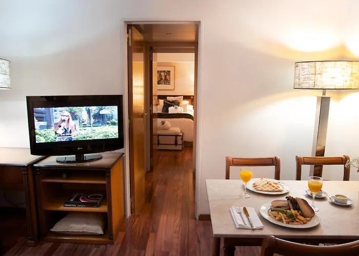 Argenta Tower Hotel & Suites