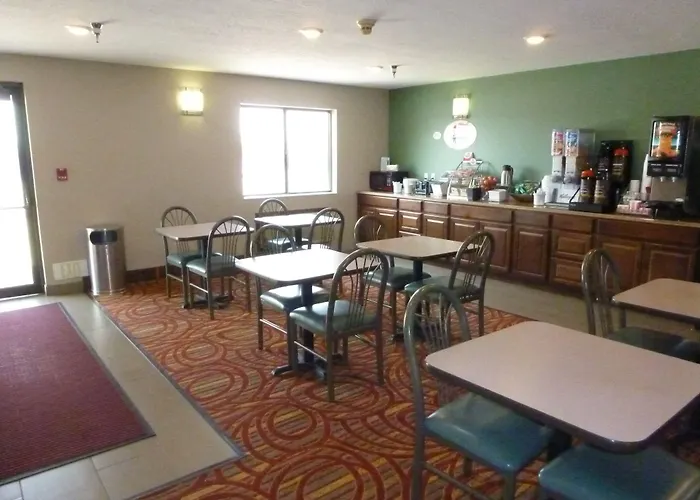 Super 8 By Wyndham Rock Springs Hotel