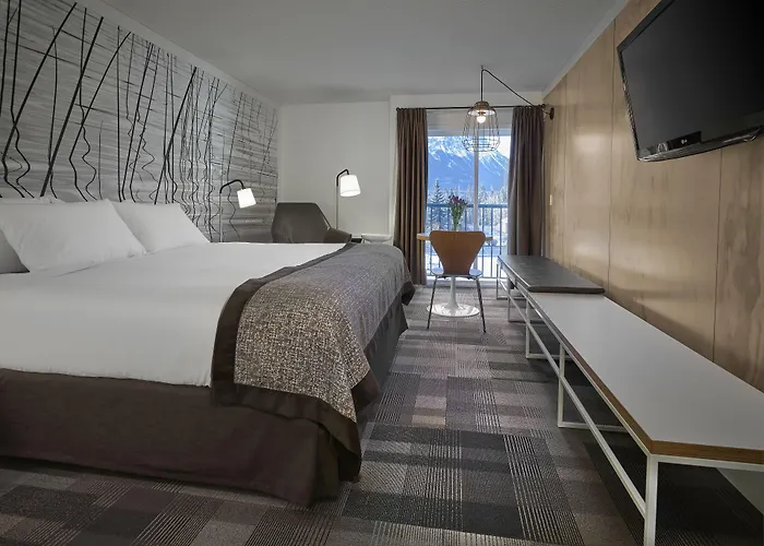 Coast Canmore Hotel & Conference Centre