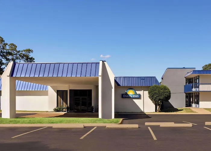 Days Inn By Wyndham Mccomb Ms