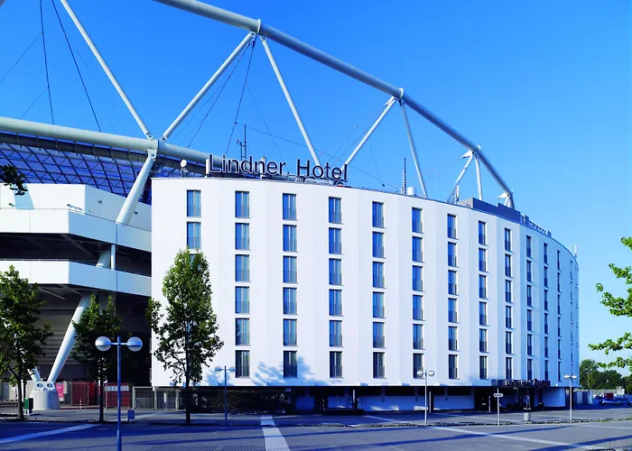 The Curve Hotel Bayarena