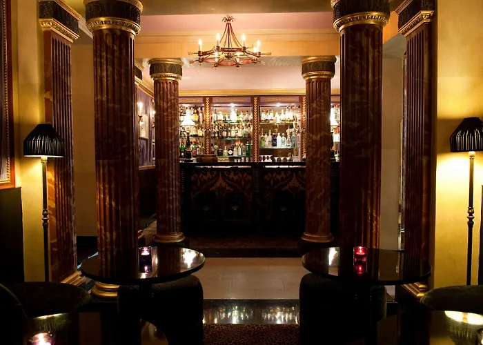 L'Hotel