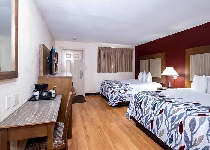 Red Roof Inn - Jersey Shore