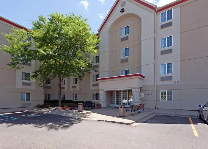 Mainstay Suites Detroit Farmington Hills