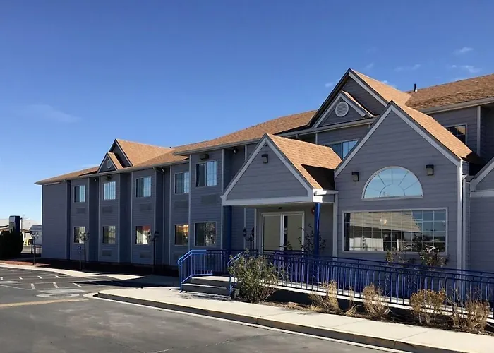 Quality Inn & Suites Near Nas