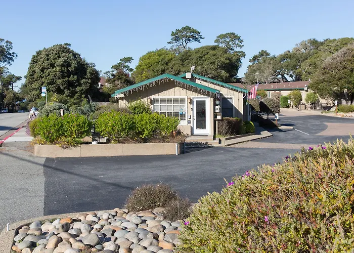 Sea Breeze - Pacific Grove