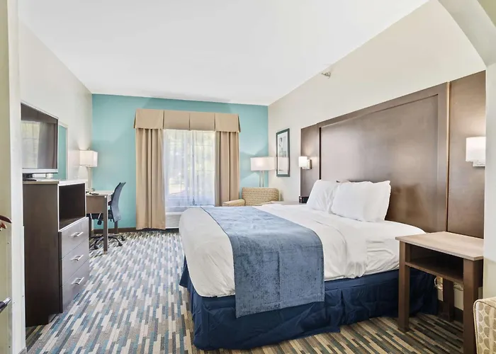 Blue Water Inn & Suites BW Signature Collection Sneads Ferry