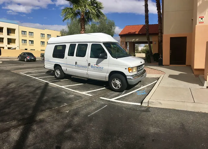 Baymont By Wyndham Airport