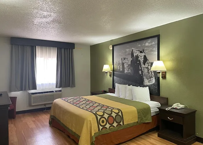 Super 8 By Wyndham Amarillo Central Tx