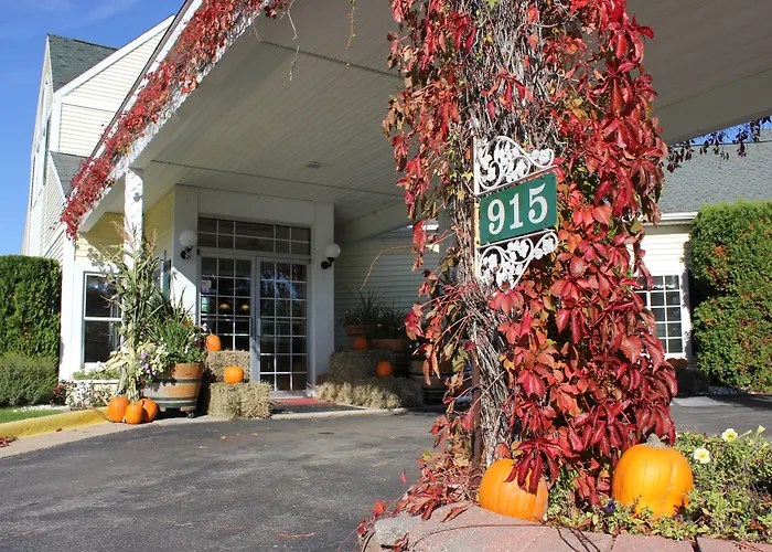 Apple Tree Inn; Surestay Collection By Best Western